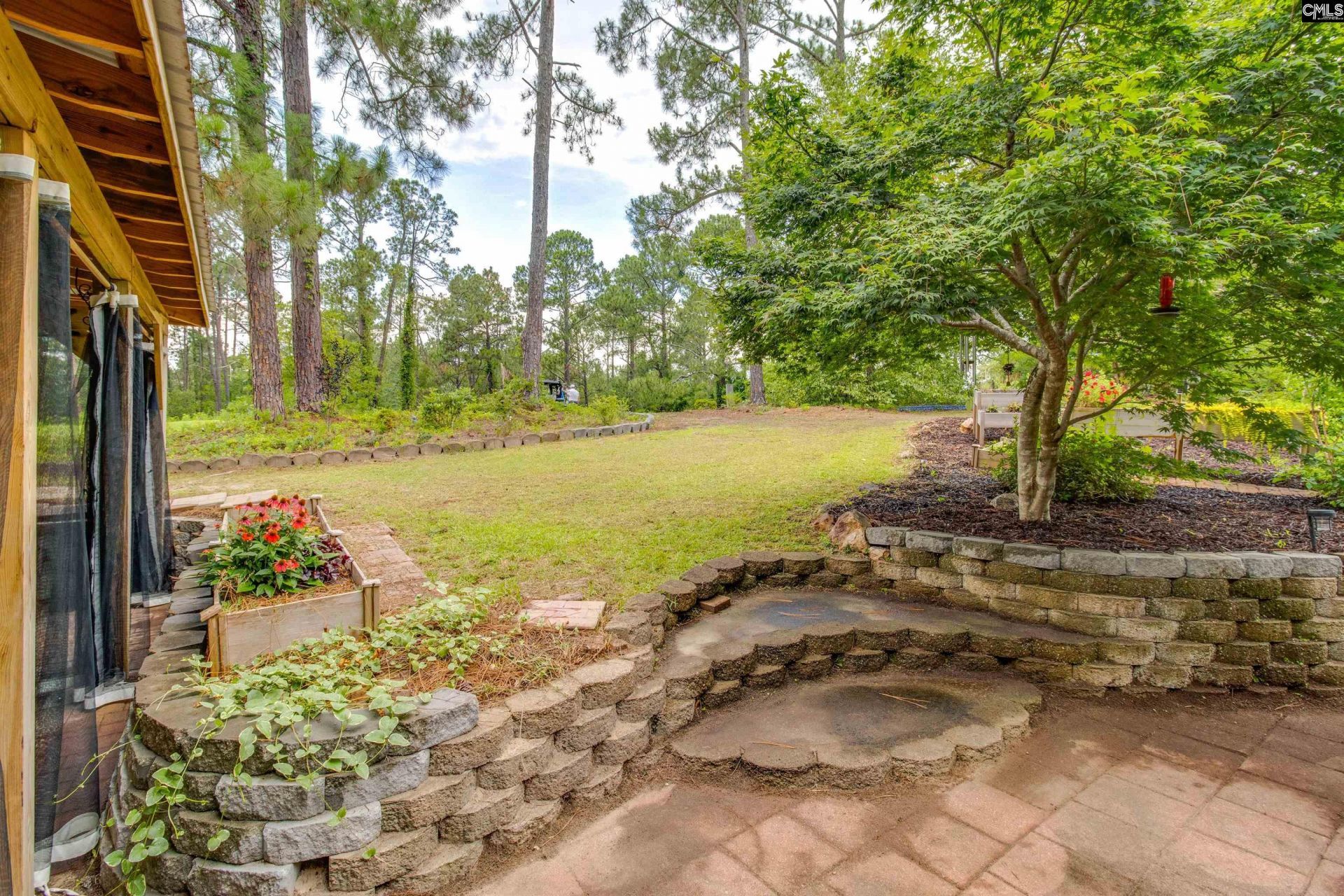 305 Viking Drive Photo 33