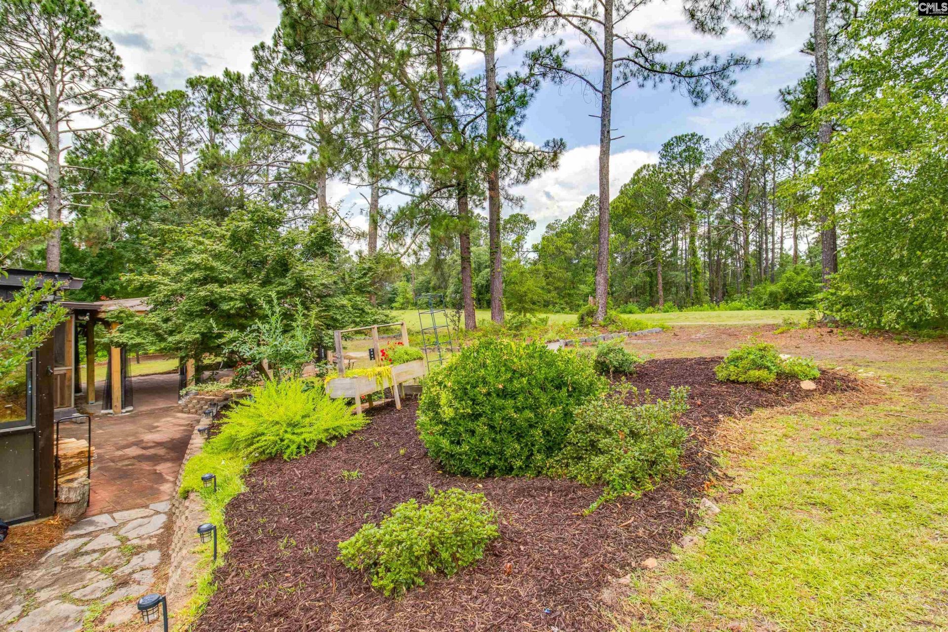 305 Viking Drive Photo 34