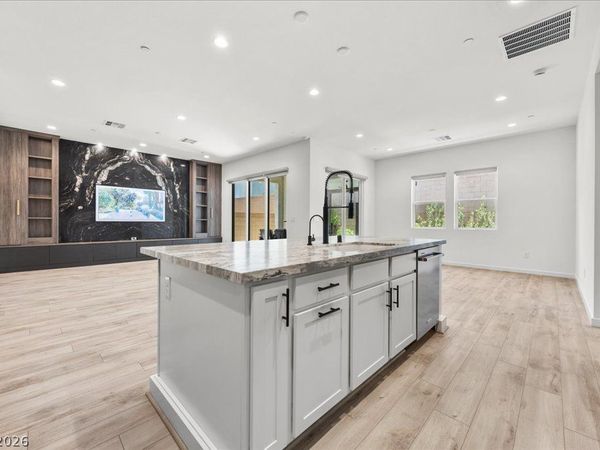 8971 Coastal Oaks Street, Las Vegas, NV 89166