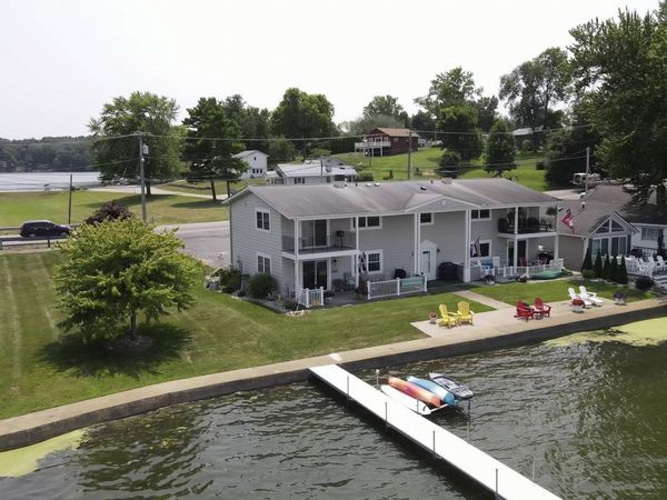 9092 E Hatchery Road, Unit A-4, Syracuse, IN 46567