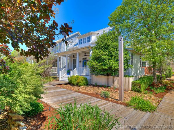 35 Boardwalk Street , Unit A, Carlton Landing, OK 74432