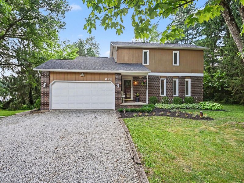 623 Citation Drive SW, Pataskala, OH 43062 Photo 1