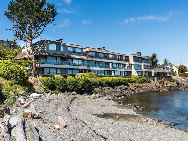 1211 Beach Dr , Unit #103, Oak Bay, BC V8S 2N4
