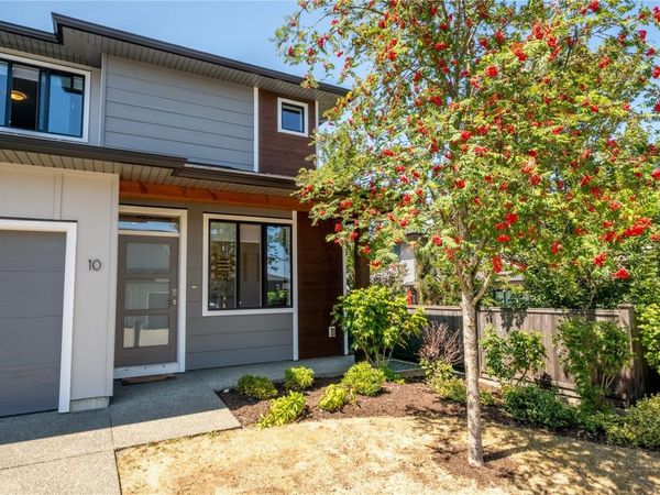 2607 Kendal Ave , Unit #10, Cumberland, BC V0R 1S0