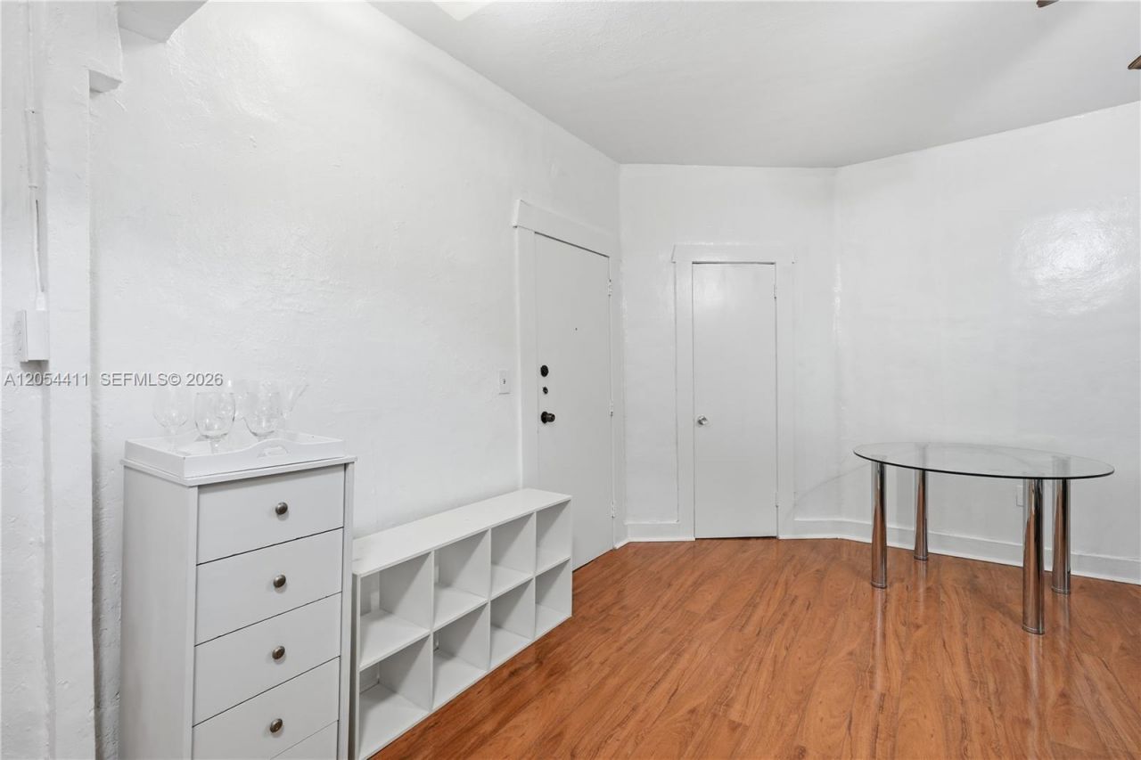 3409 S Le Jeune Rd , Unit 11, Coral Gables, FL 33134 Photo