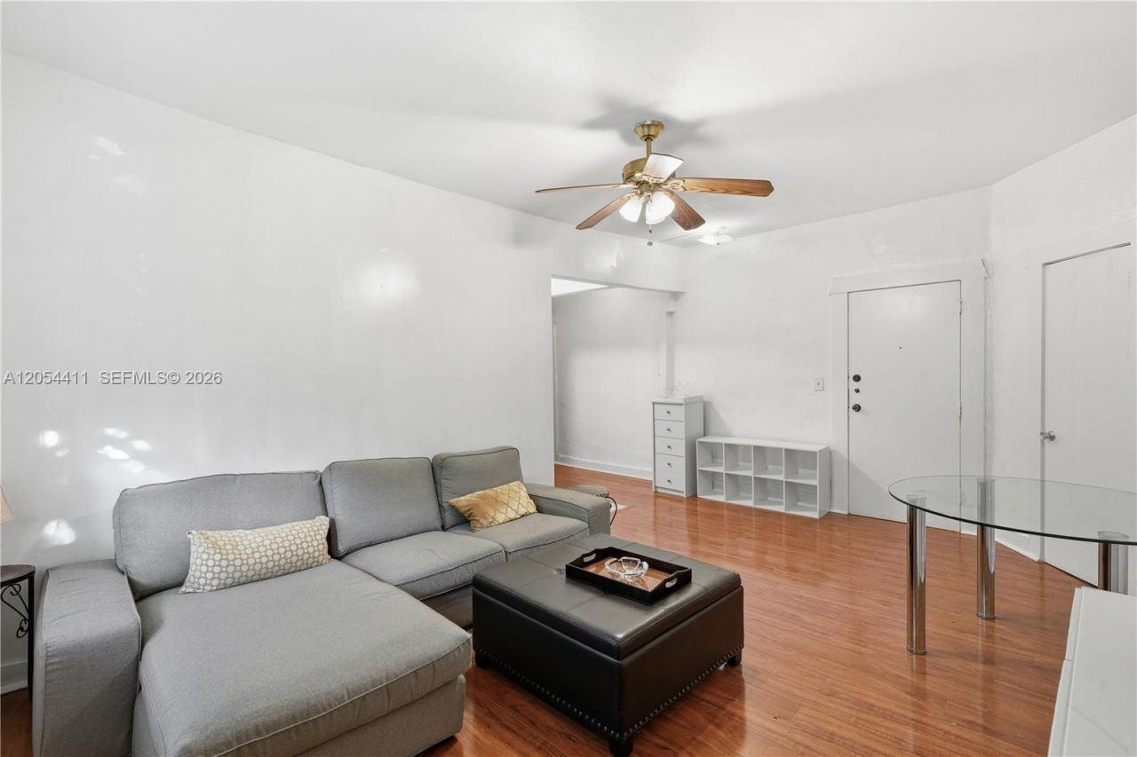 3409 S Le Jeune Rd , Unit 11, Coral Gables, FL 33134 Photo