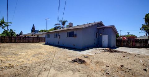 7316 Edythe Cir, Winton, CA 95388 Photo