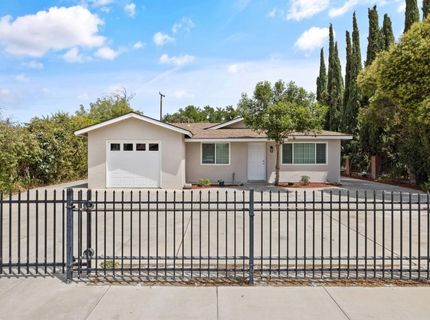4222 W Victor Ave, Visalia, CA 93277 Photo