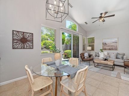 2021 Horseshoe Glen Cir, Folsom, CA 95630 Photo