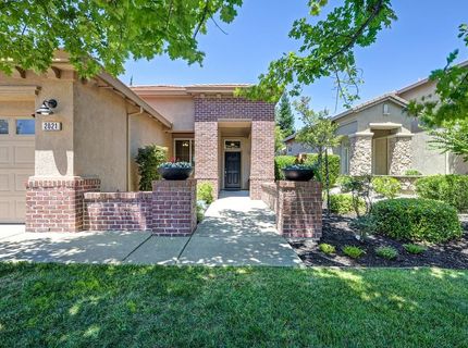 2021 Horseshoe Glen Cir, Folsom, CA 95630 Photo