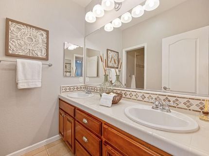 2021 Horseshoe Glen Cir, Folsom, CA 95630 Photo