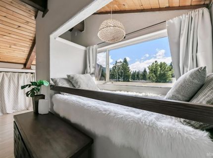 158 Aynes Court, Unit A, Stateline, NV 89449 Photo
