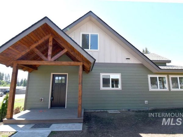 413 Ellis Avenue, Winchester, ID 83555