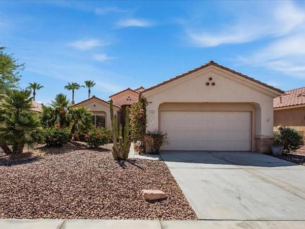 37657 Medjool Avenue , Palm Desert, CA 92211