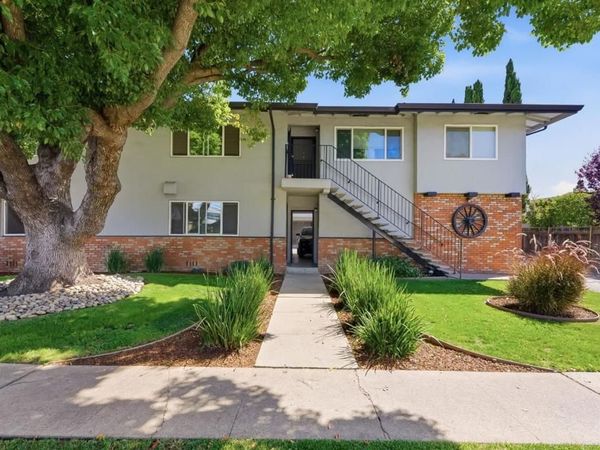 1255 Woodside Road, Redwood City, CA 94061
