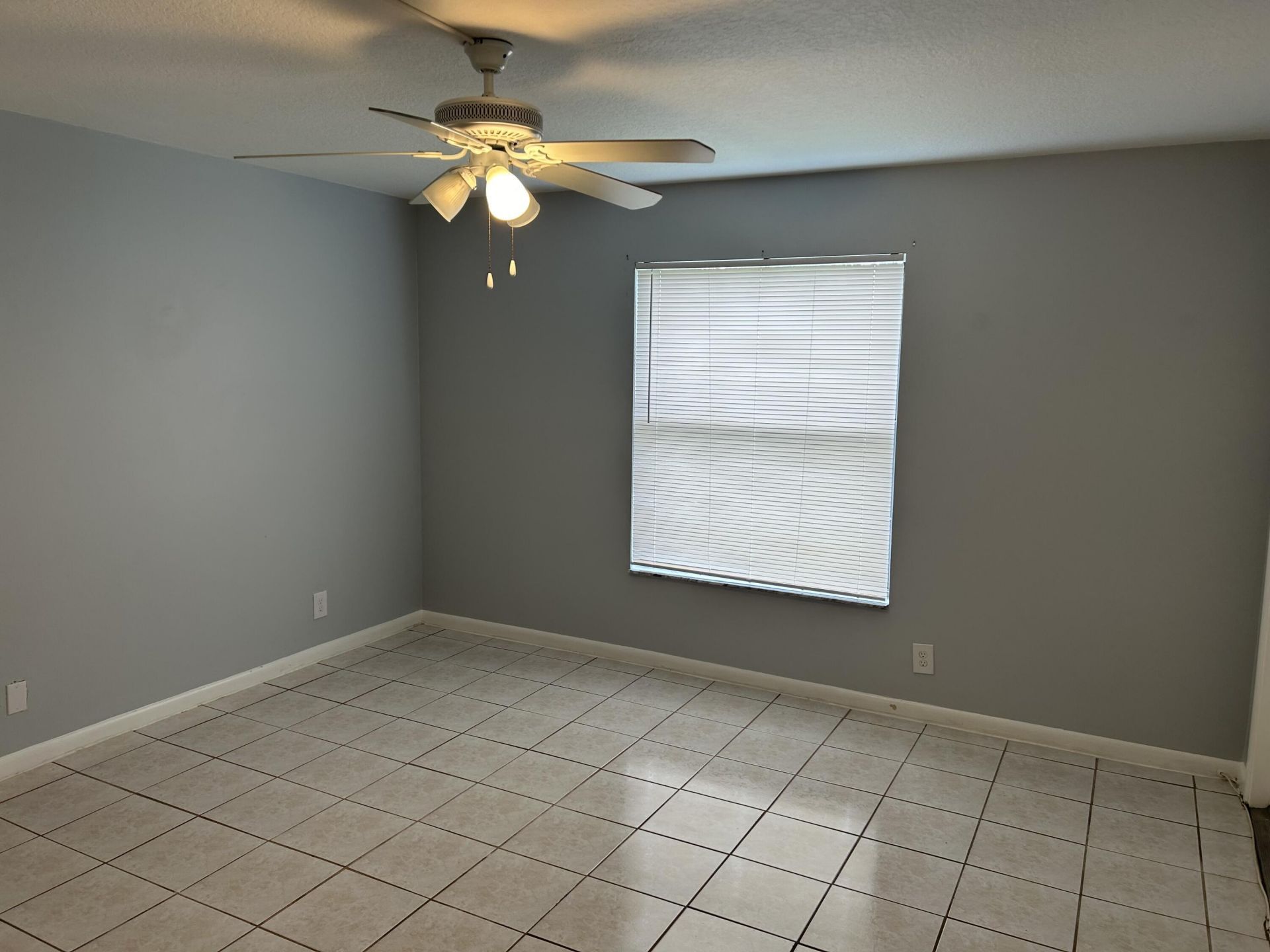 890 N Federal Highway, Unit 102, Lantana, FL 33462 Photo