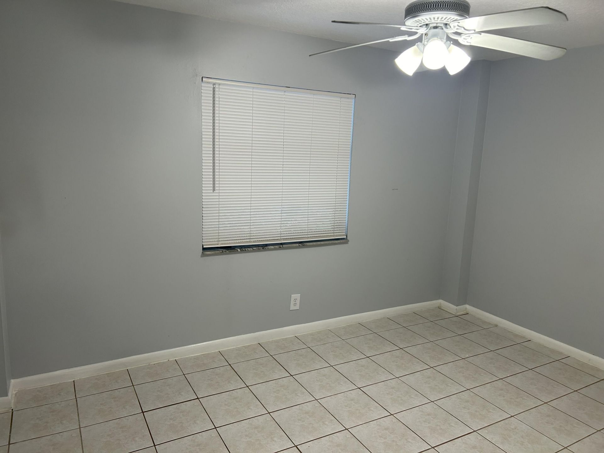 890 N Federal Highway, Unit 102, Lantana, FL 33462 Photo