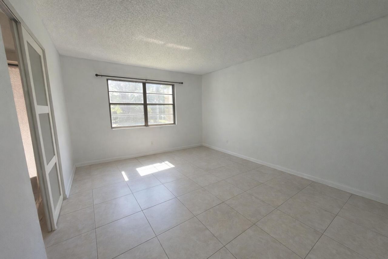 9440 SW 8th Street, Unit 208, Boca Raton, FL 33428 Photo