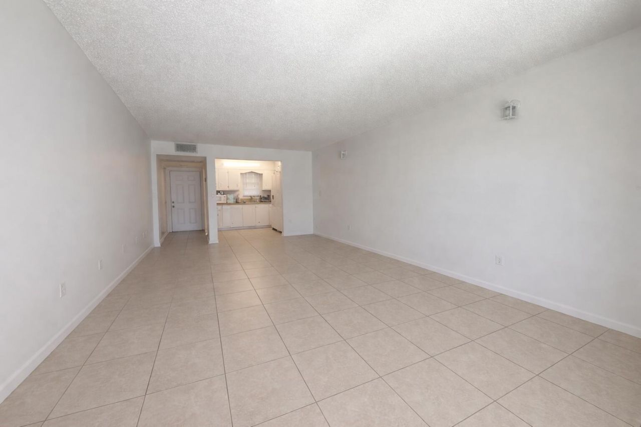 9440 SW 8th Street, Unit 208, Boca Raton, FL 33428 Photo