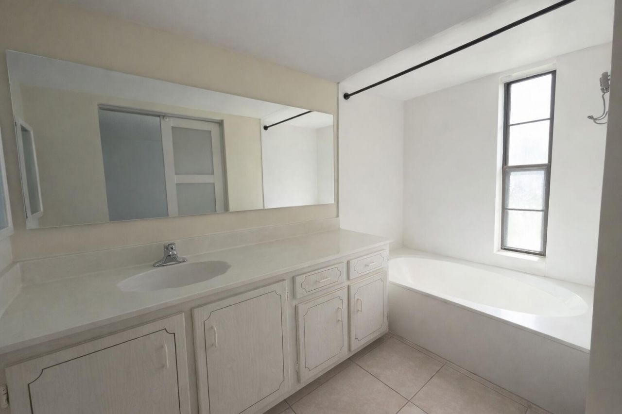 9440 SW 8th Street, Unit 208, Boca Raton, FL 33428 Photo