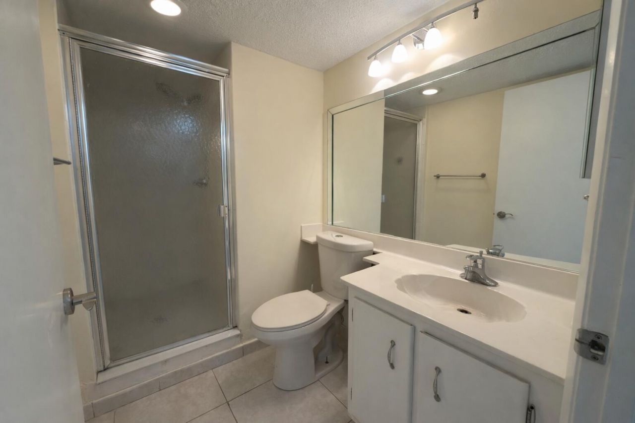 9440 SW 8th Street, Unit 208, Boca Raton, FL 33428 Photo
