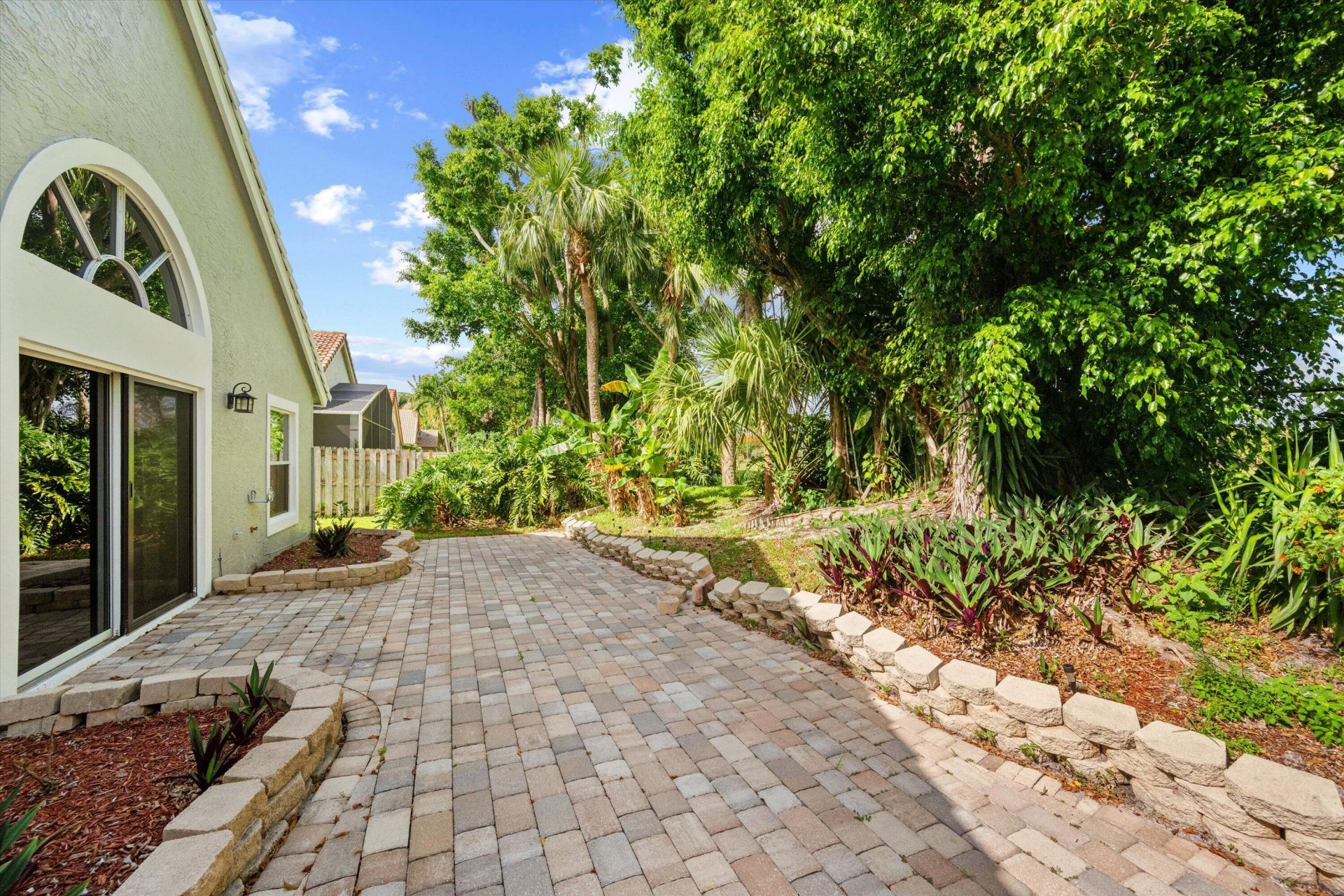 1851 Oak Berry Circle, Wellington, FL 33414 Photo