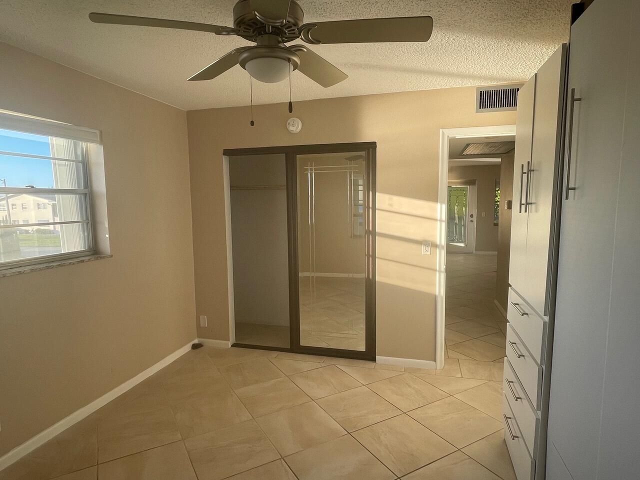 13 Chatham A, West Palm Beach, FL 33417 Photo