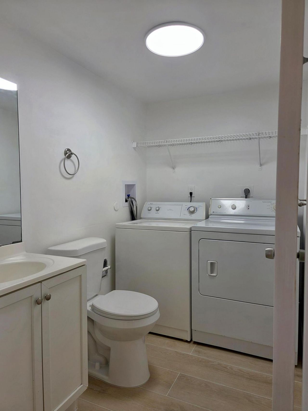 22 Springdale Circle, Palm Springs, FL 33461 Photo