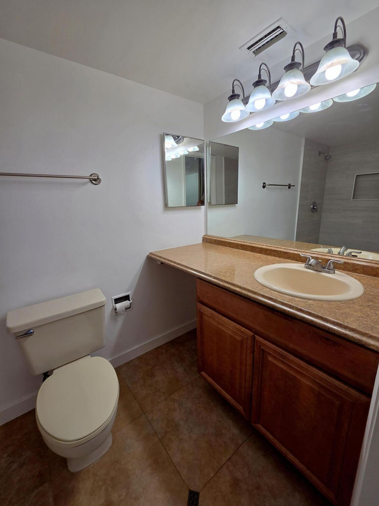 22 Springdale Circle, Palm Springs, FL 33461 Photo
