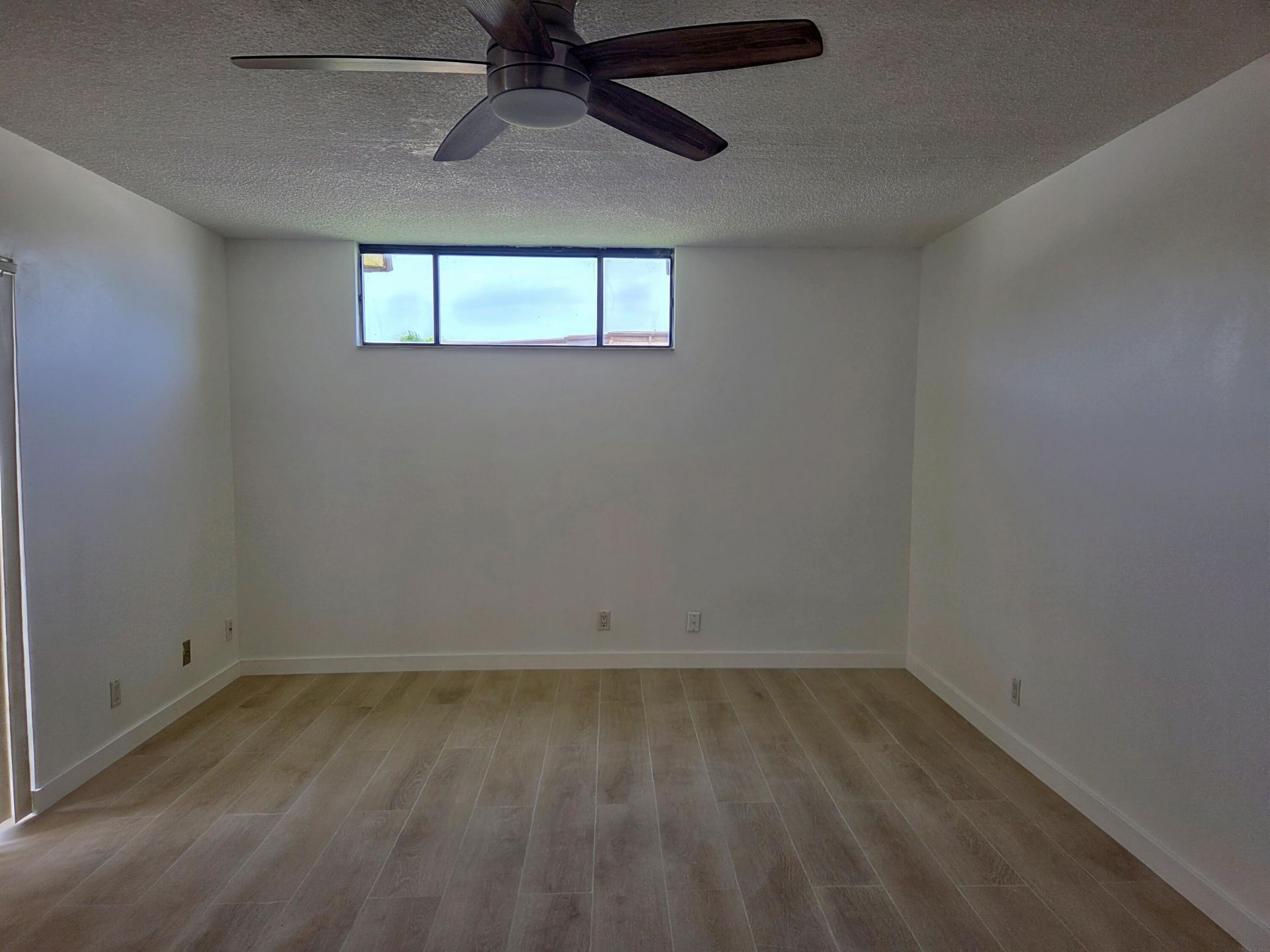 22 Springdale Circle, Palm Springs, FL 33461 Photo