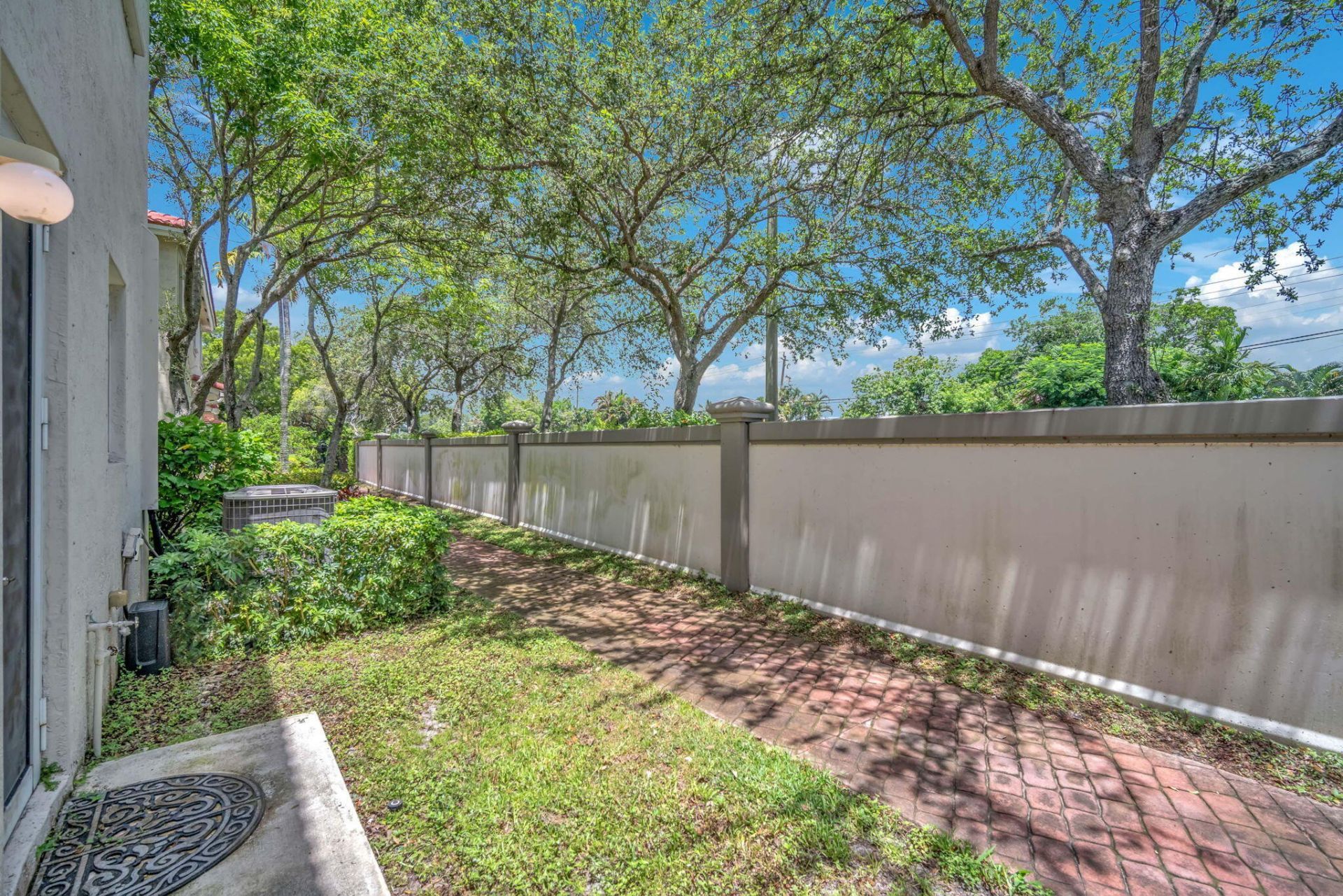 21431 NW 13th Court, Unit #116, Miami Gardens, FL 33169 Photo