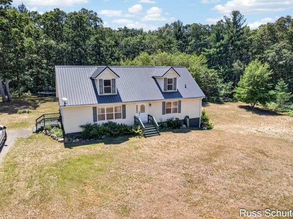 11508 Nichols Road, Holton, MI 49425