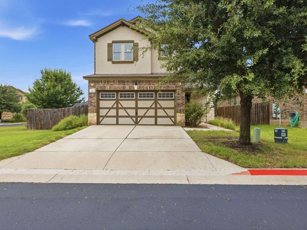 2950 E Old Settlers BLVD, Unit 29, Round Rock, TX 78665