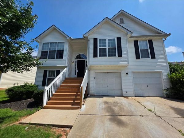 6924 Biscayne Blvd , Rex, GA 30273