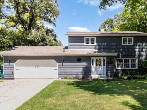 12106 W 94th Place, St. John, IN 46373