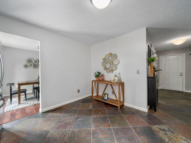 2805 Shellwick Court, Columbus, OH 43235 Photo 16