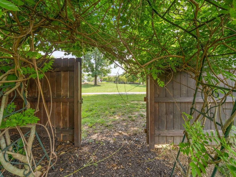2805 Shellwick Court, Columbus, OH 43235 Photo 49