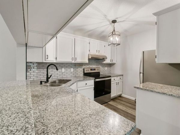 5942 Fernwood Street, Shoreview, MN 55126