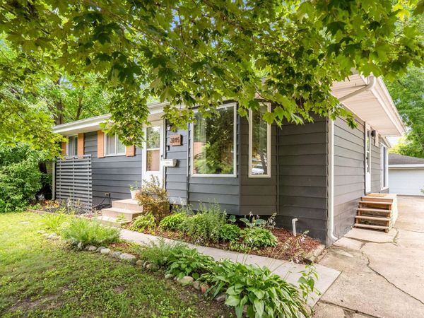 3145 Grimes Avenue N, Robbinsdale, MN 55422