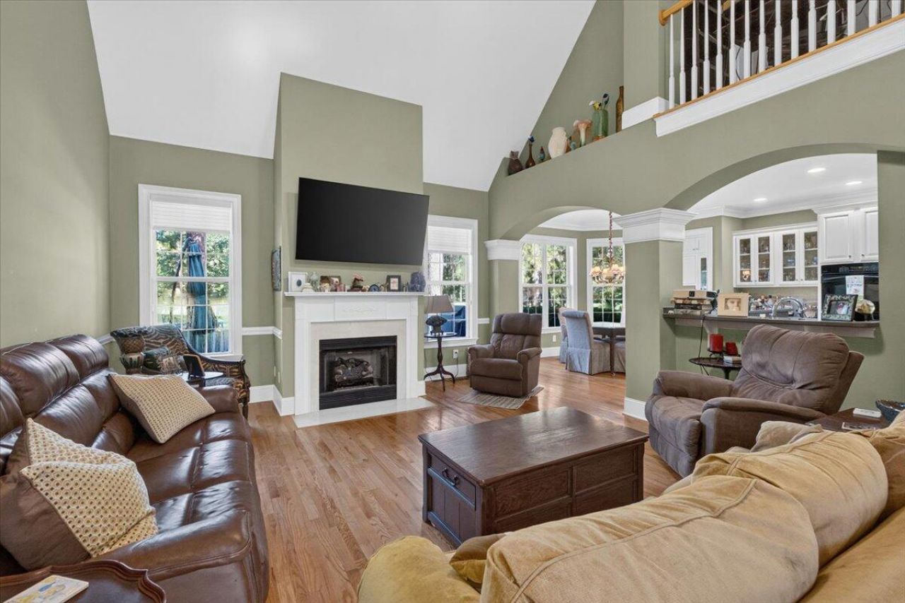 8843 E Fairway Woods Drive Photo 16