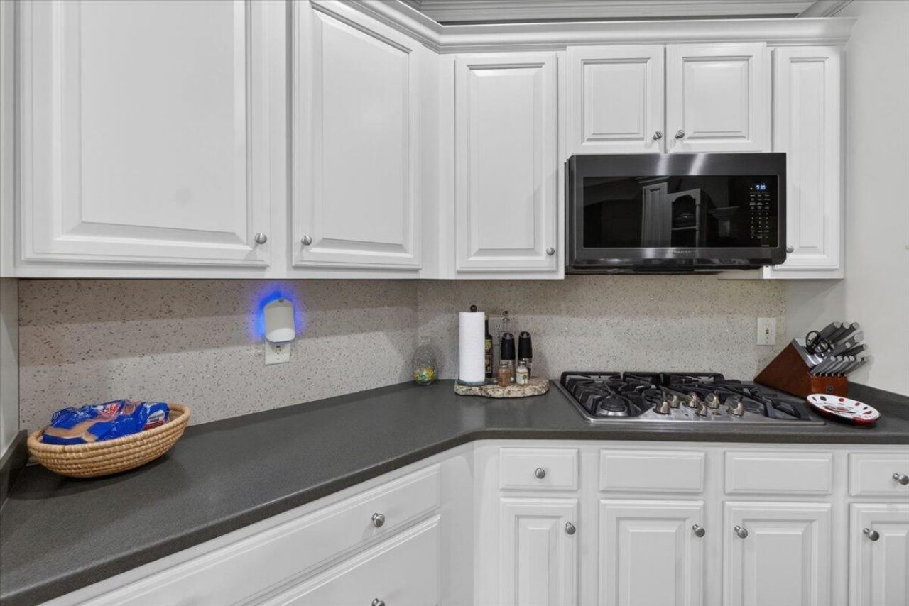 8843 E Fairway Woods Drive Photo 29