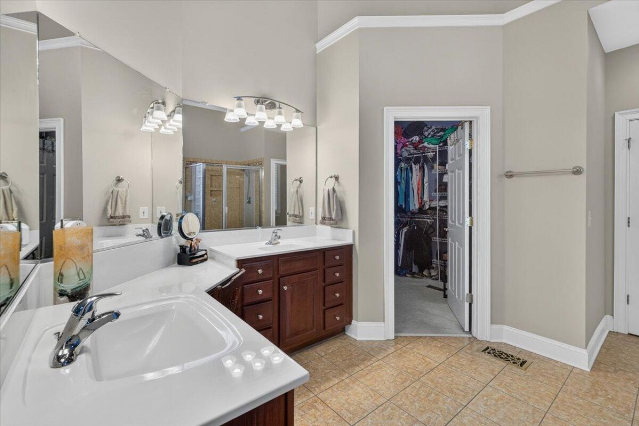8843 E Fairway Woods Drive Photo 38