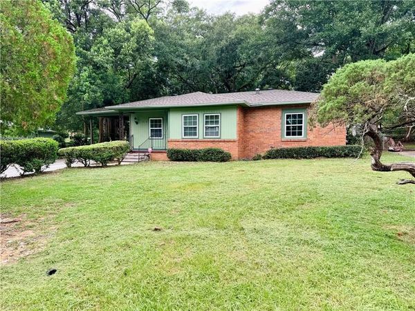 914 E Gulf Terra Drive, Mobile, AL 36605