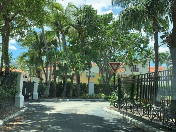 3175 NE 184th St , Unit 3302, Aventura, FL 33160