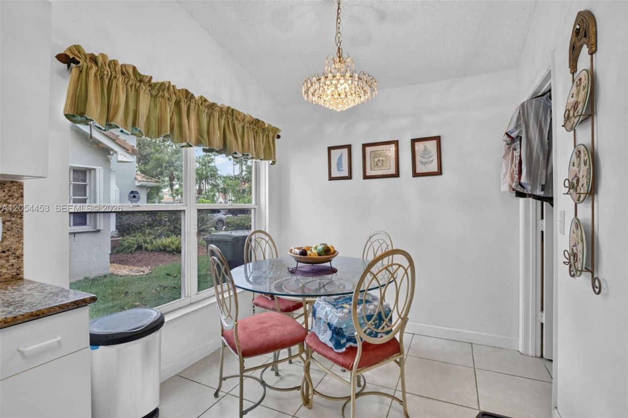709 NW 177th Ave , Pembroke Pines, FL 33029 Photo