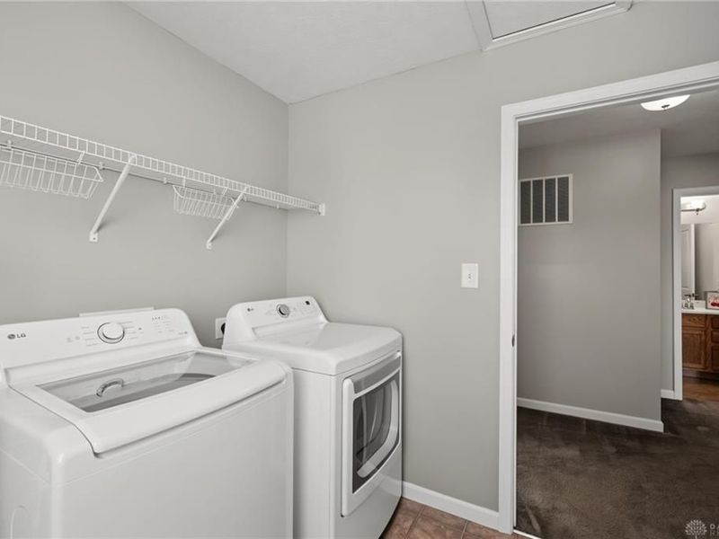 2212 Blazing Star Drive, Tipp City, OH 45371 Photo 29