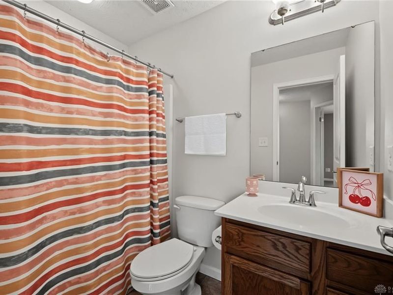 2212 Blazing Star Drive, Tipp City, OH 45371 Photo 36