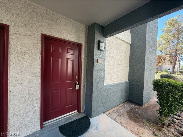 8600 W Charleston Boulevard , Unit 1082, Las Vegas, NV 89117