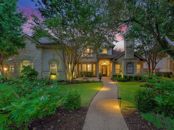 507 Champions DR, Georgetown, TX 78628