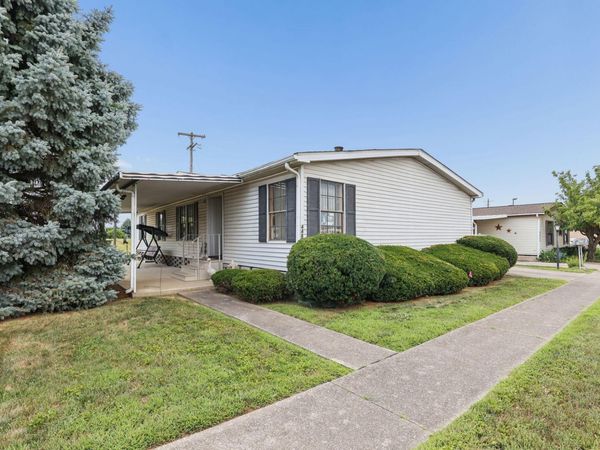 4489 Nevada Drive W, Columbus, OH 43207